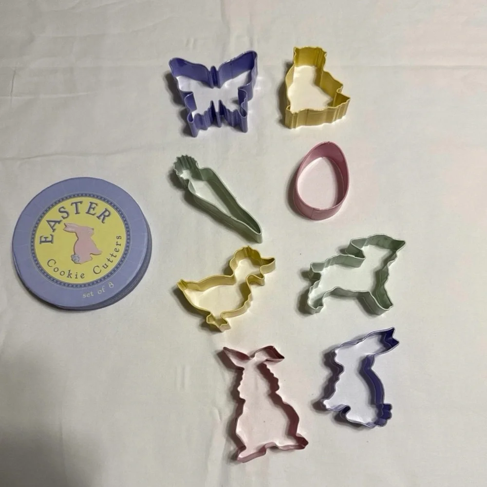 Williams Sonoma Pastel Easter Cookie Cutters